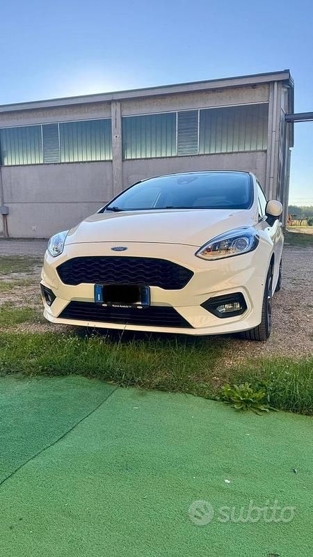 Bianco Usata 2019 Ford Fiesta ST-Line Utilitaria | 13.000 € - Immagine 1/4