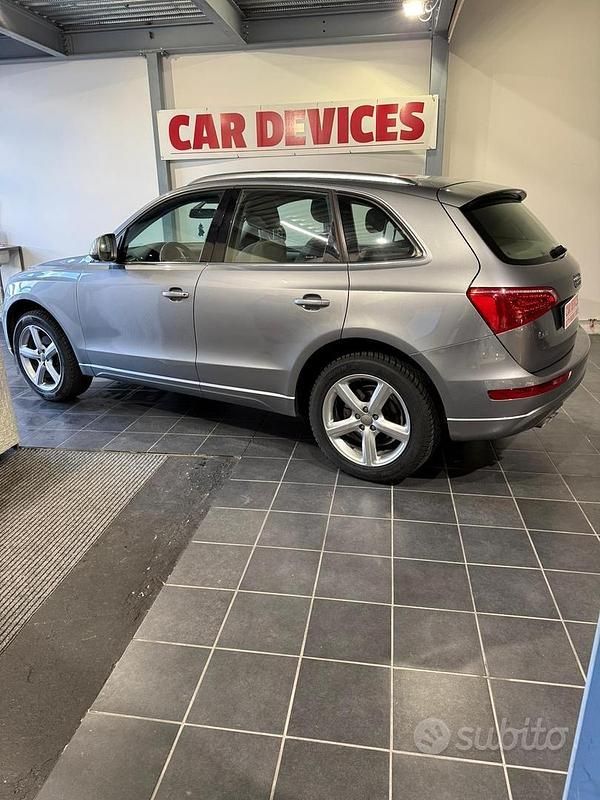 Usata Audi Q5 Advanced Plus 170 CV (125 kW) 2011 Grigio SUV