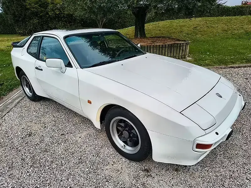 Usata Porsche 944 163 CV (119 kW) 1985 Bianco Coupé