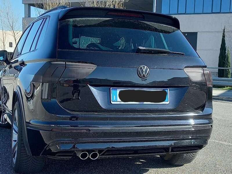 Usato 2020 VW Tiguan Allspace 1.5 Benzin 150 CV (27.400 €)