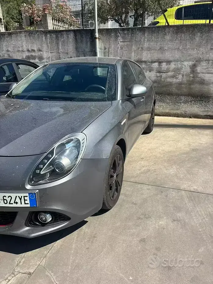 Usata Alfa Romeo Giulietta 105 CV (77 kW) 2014 Utilitaria