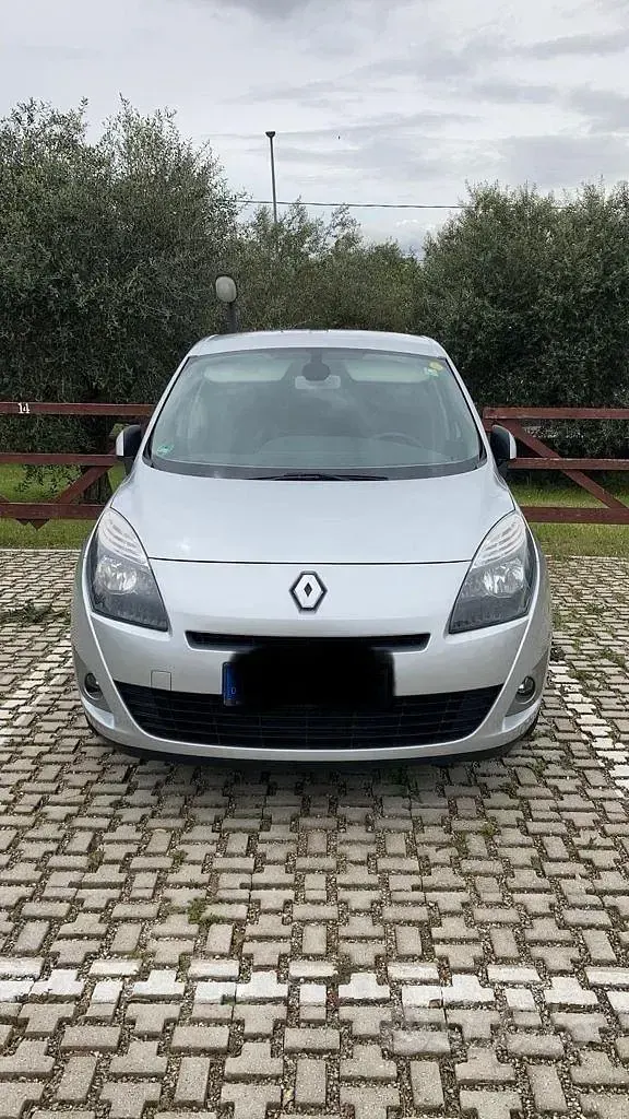 Usata Renault Scénic III 110 CV (80 kW) 2011 Station wagon