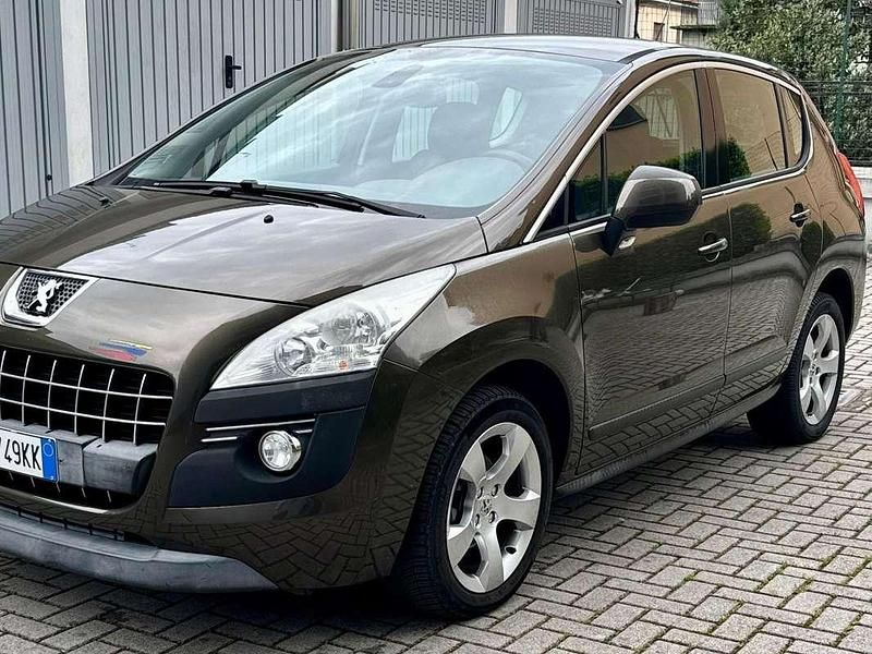 Usata Peugeot 3008 Premium 111 CV (81 kW) 2012 Bronzo Station wagon