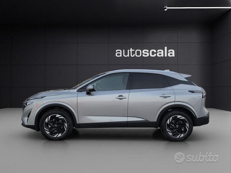 Usata Nissan Qashqai N-Connecta 140 CV (102 kW) 2025 Gray SUV