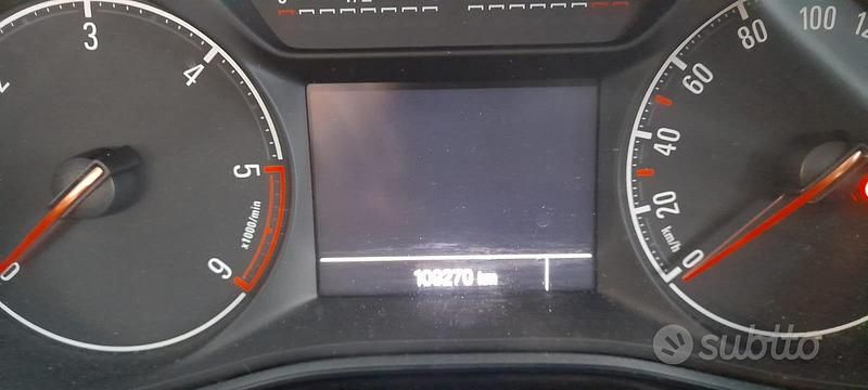 Usata Opel Corsa 2015 Blu Utilitaria