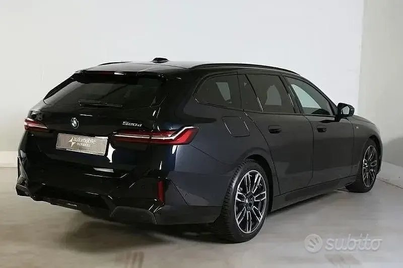 Usata BMW 520 M Sport 197 CV (144 kW) 2025 Nero Station wagon