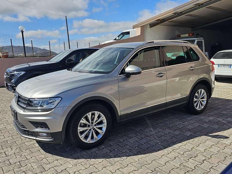 Usata VW Tiguan Style 116 CV (85 kW) 2017 Argento SUV
