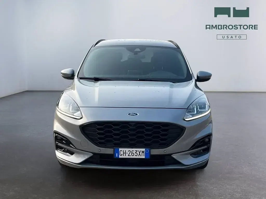 Käytetty Ford Kuga ST-Line 120 HP (88 kW) 2022 Hopea Katumaasturi