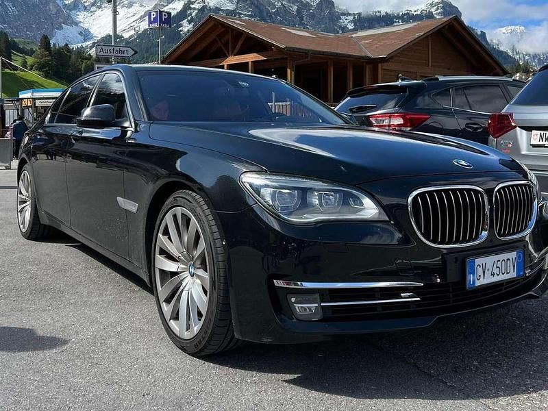 Usata BMW 750L Comfort Edition 449 CV (330 kW) 2013 Nero Berlina
