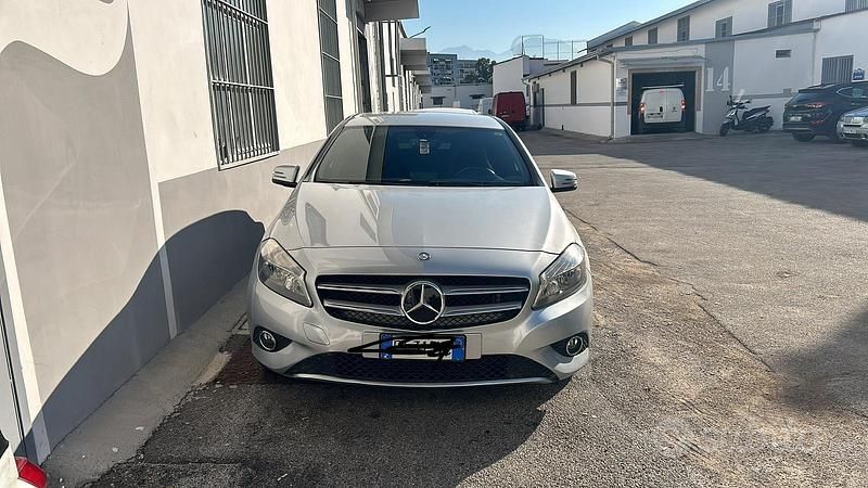 Usata Mercedes A180 2014 Grigio Berlina