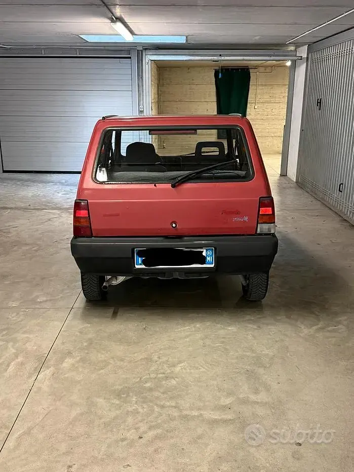 Usata Fiat Panda 54 CV (39 kW) 2001 Rosso Utilitaria