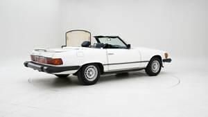 Begagnad Mercedes SL380 204 HK (150 kW) 1982 Altri Cab