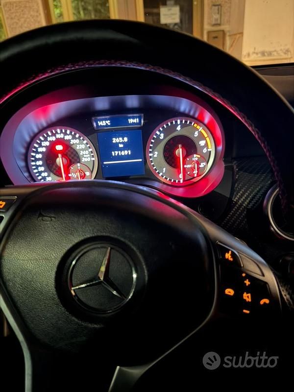 Usata Mercedes A200 150 CV (110 kW) 2013 Bianco Berlina
