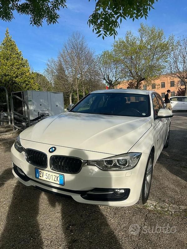 Bianco Usata 2014 BMW 316 Sport Line Station wagon | 7500 € - Immagine 1/4