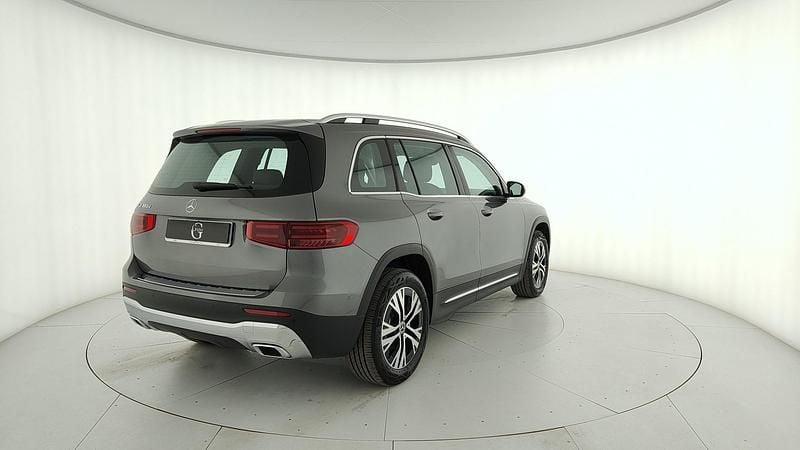 Usata Mercedes GLB180 Advanced 116 CV (85 kW) 2025 Grigio SUV