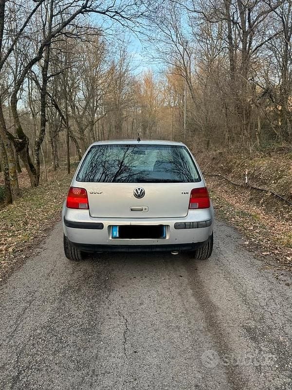 Usata VW Golf IV 90 CV (66 kW) 1999 Grigio Berlina