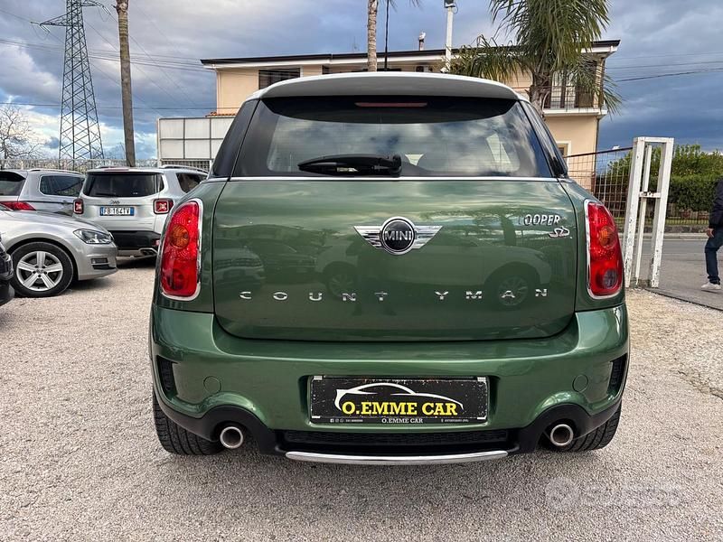 Usata Mini Cooper SD Countryman Business 143 CV (105 kW) 2015 Verde SUV