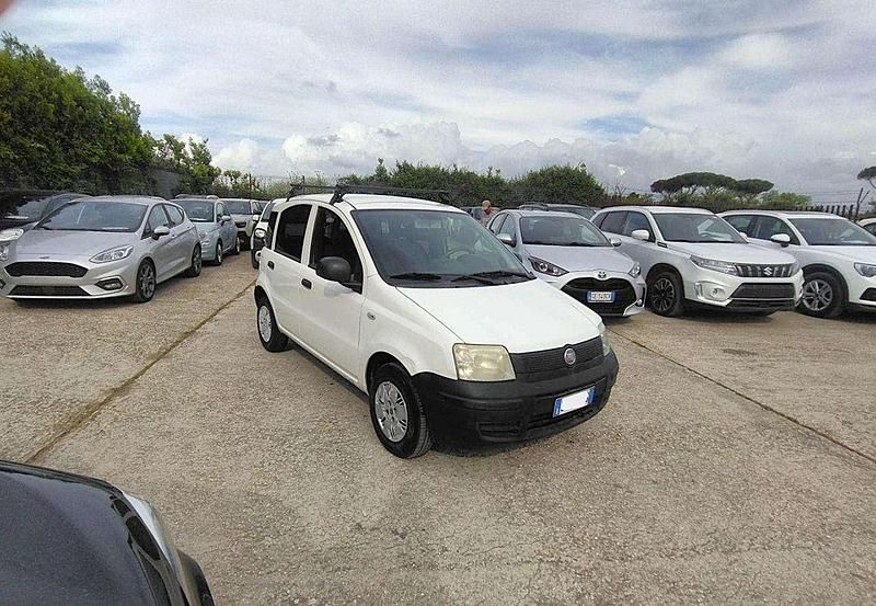 Bianco Usata 2010 Fiat Panda Due volumi | 2800 € (Ottimo prezzo) - Immagine 1/4