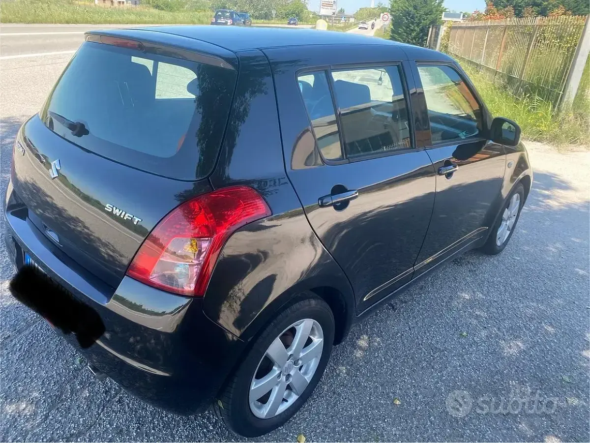 Usata Suzuki Swift 2008 Nero Utilitaria