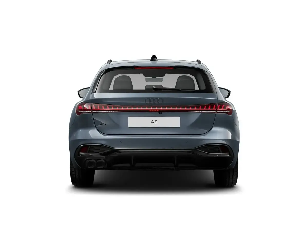Nuova Audi A5 S-Line 204 CV (150 kW) 2026 Blu orizzonte metallizzato Station wagon