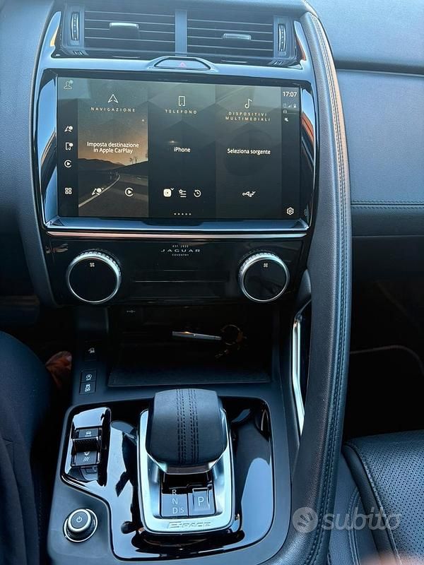 Usata Jaguar E-Pace 160 CV (117 kW) 2021 Nero SUV