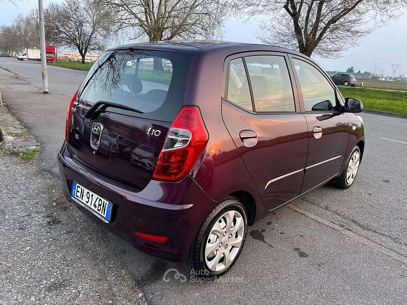 Usata Hyundai i10 69 CV (50 kW) 2012 Lilla Utilitaria