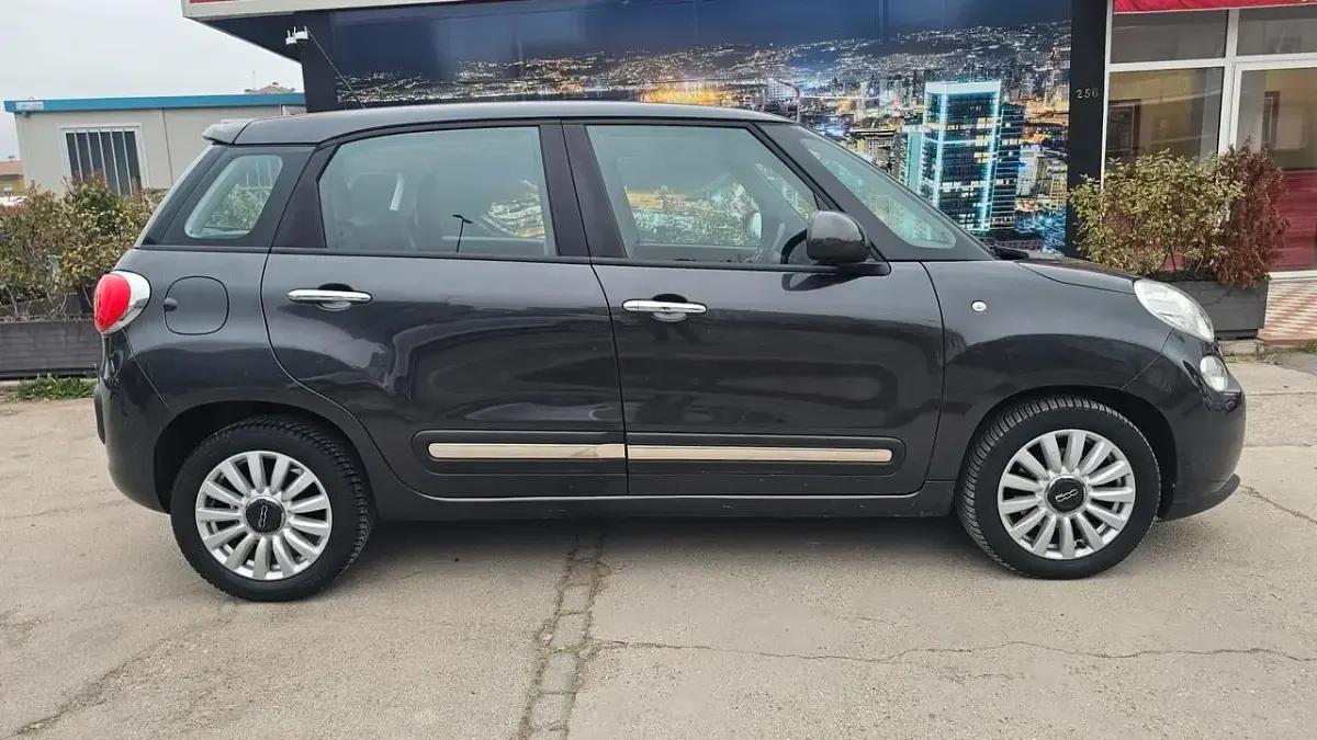 Usata Fiat 500L Lounge 85 CV (62 kW) 2015 Nero Monovolume