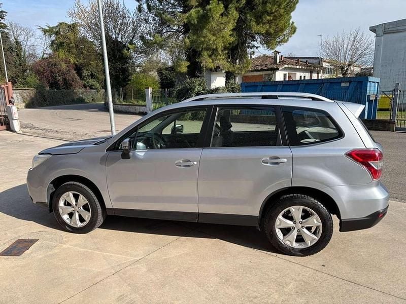 Usata Subaru Forester Exclusive+ 150 CV (110 kW) 2014 Argento SUV