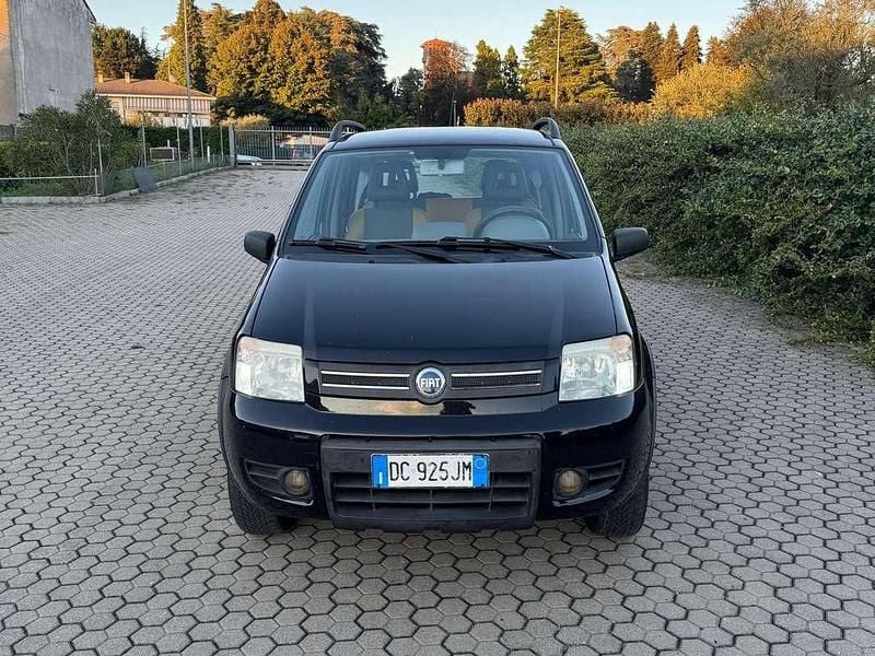 Usata Fiat Panda 4x4 69 CV (50 kW) 2006 Nero Utilitaria