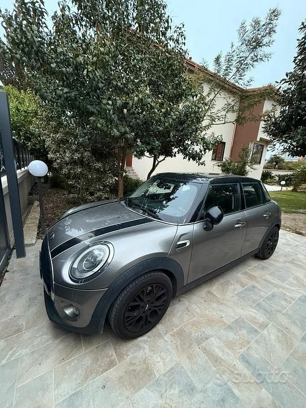 Usata Mini Cooper 116 CV (85 kW) 2017 Utilitaria