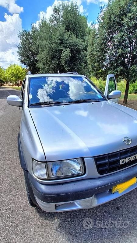 Usata Opel Frontera 101 CV (74 kW) 2000 Grigio SUV