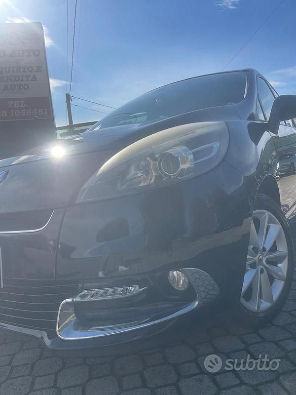 Usata Renault Scénic III Dynamique 110 CV (80 kW) 2012 Nero Monovolume