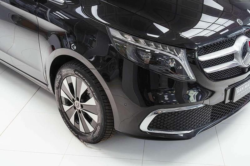 Usata Mercedes V250 163 CV (119 kW) 2024 Other Monovolume