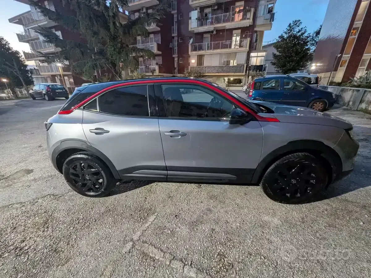 Usata Opel Mokka GS Line 131 CV (96 kW) 2022 Grigio SUV