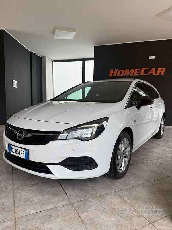 Usata Opel Astra Elegance 122 CV (89 kW) 2021 Bianco Berlina
