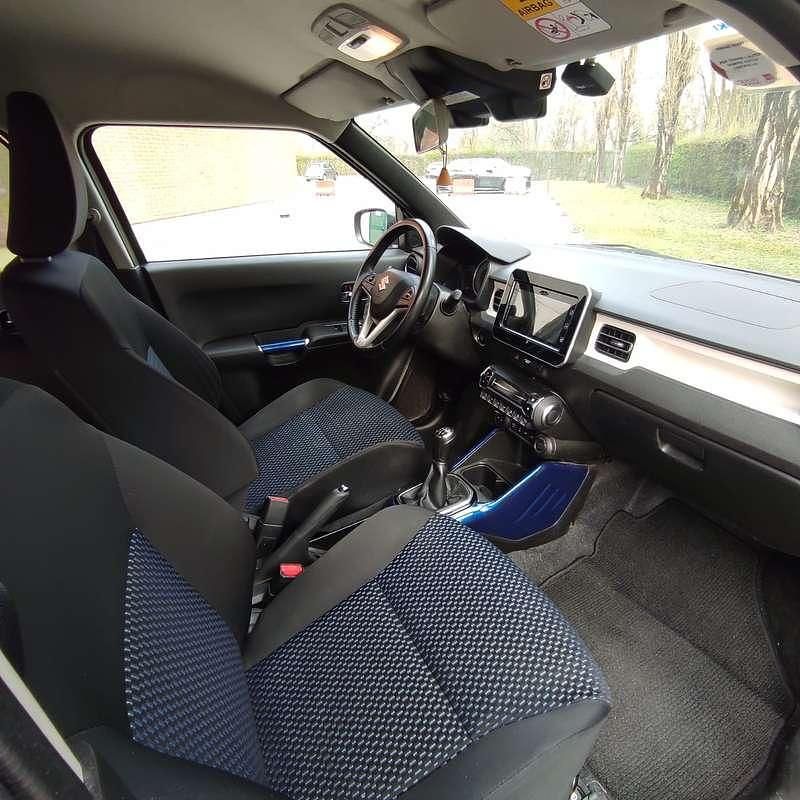 Usata Suzuki Ignis 83 CV (61 kW) 2022 Argento SUV