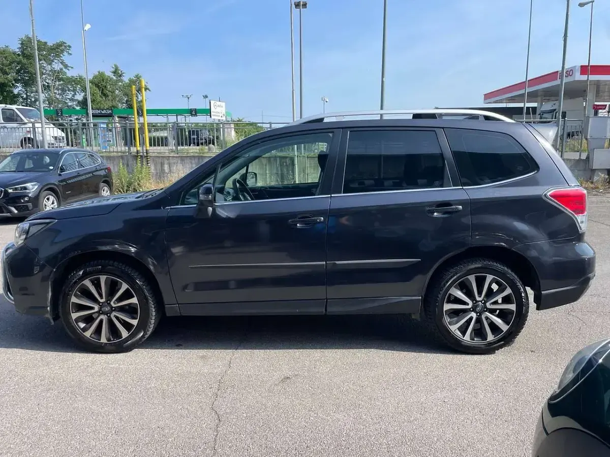 Usata Subaru Forester Sport 147 CV (108 kW) 2016 Blu/azzurro SUV