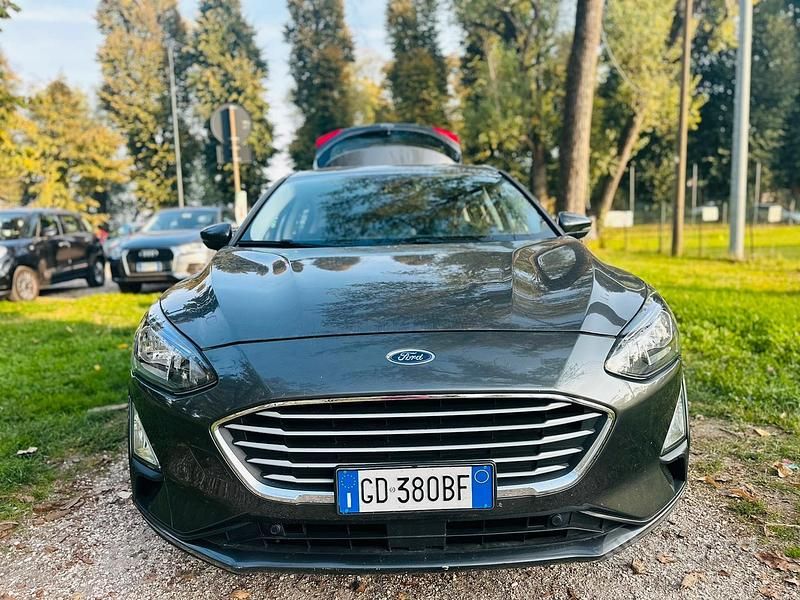 Marrone Usata 2020 Ford Focus Active Tre volumi | 12.850 € (Buon prezzo) - Immagine 1/4