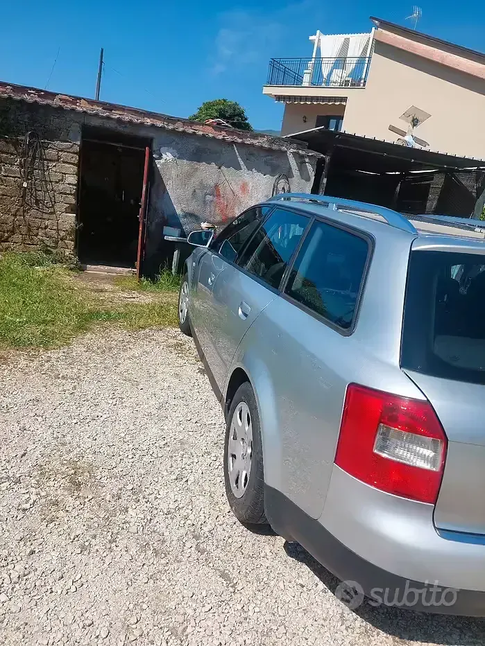 Usata Audi A4 130 CV (95 kW) 2003 Grigio Station wagon