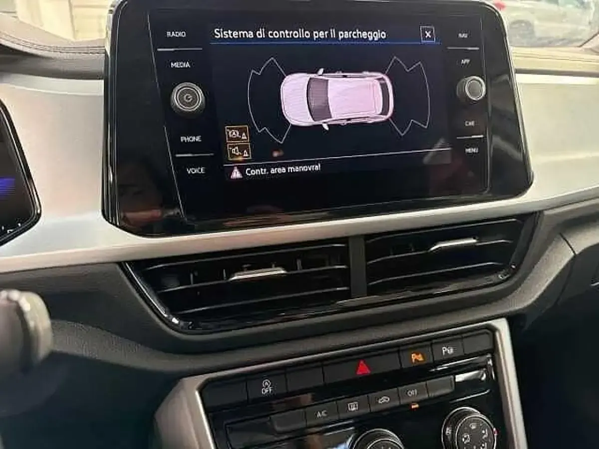 Usata VW T-Roc Life 150 CV (110 kW) 2024 Bianco SUV
