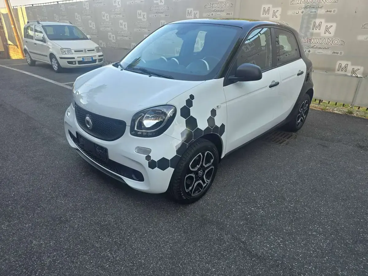 Usata Smart ForFour Prime 71 CV (52 kW) 2016 Bianco Utilitaria