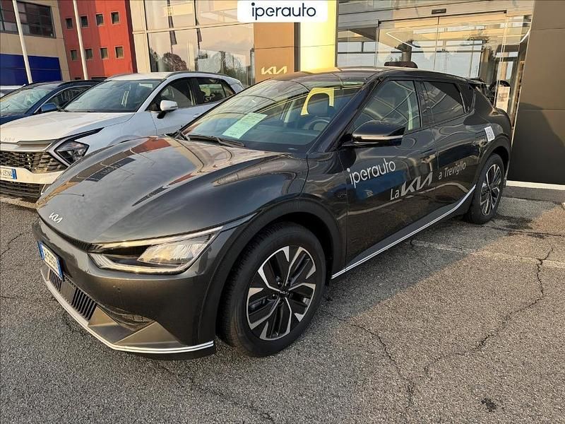Usata Kia EV6 Air 168 kW (229 CV) 2024 Grigio SUV