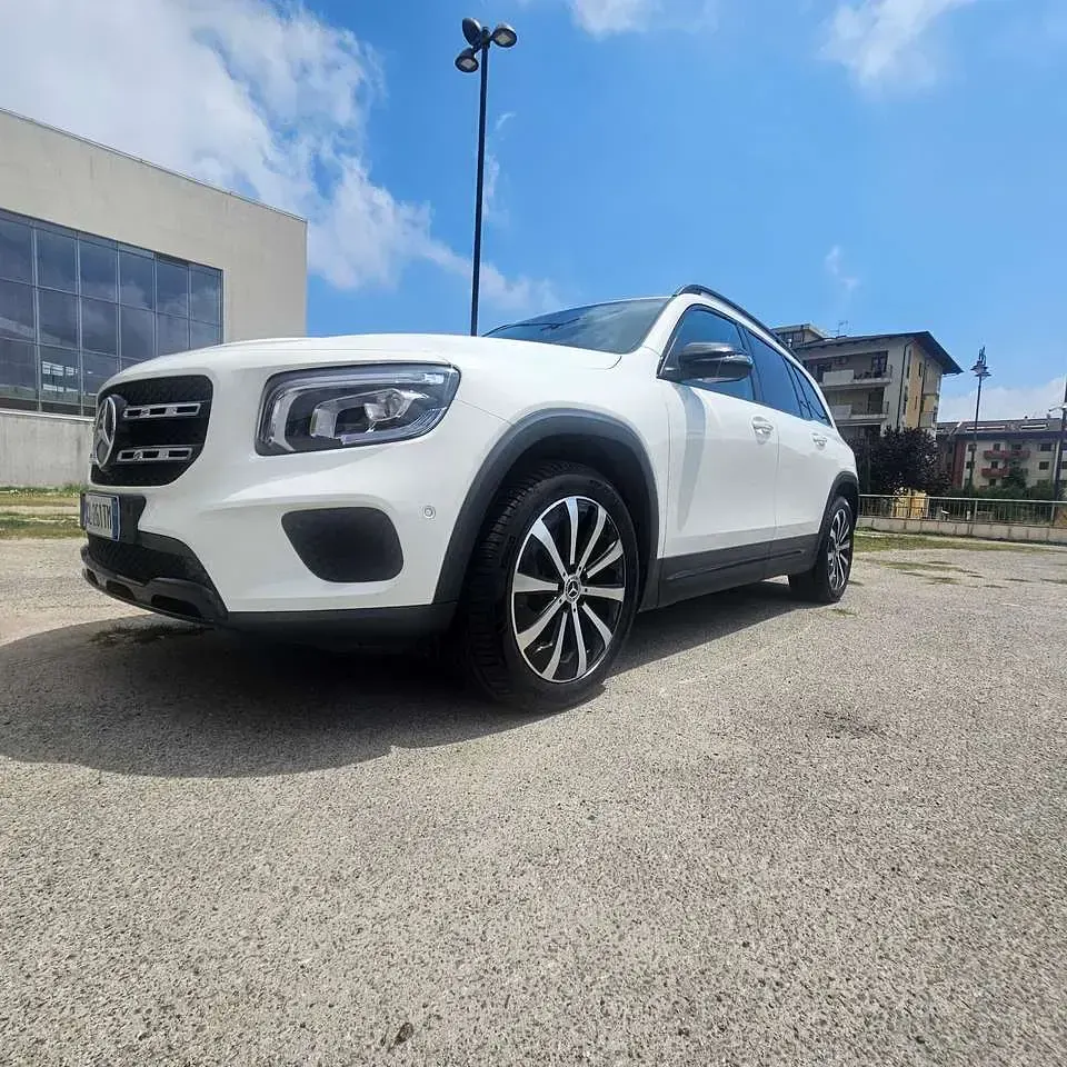Usata Mercedes GLB200 Premium 150 CV (110 kW) 2022 Other SUV