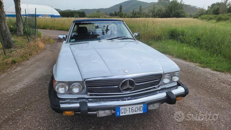 Usata Mercedes 560 245 CV (180 kW) 1987 Bianco Cabrio