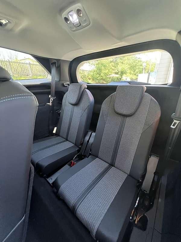 Usata Peugeot 5008 Allure 131 CV (96 kW) 2022 Monovolume