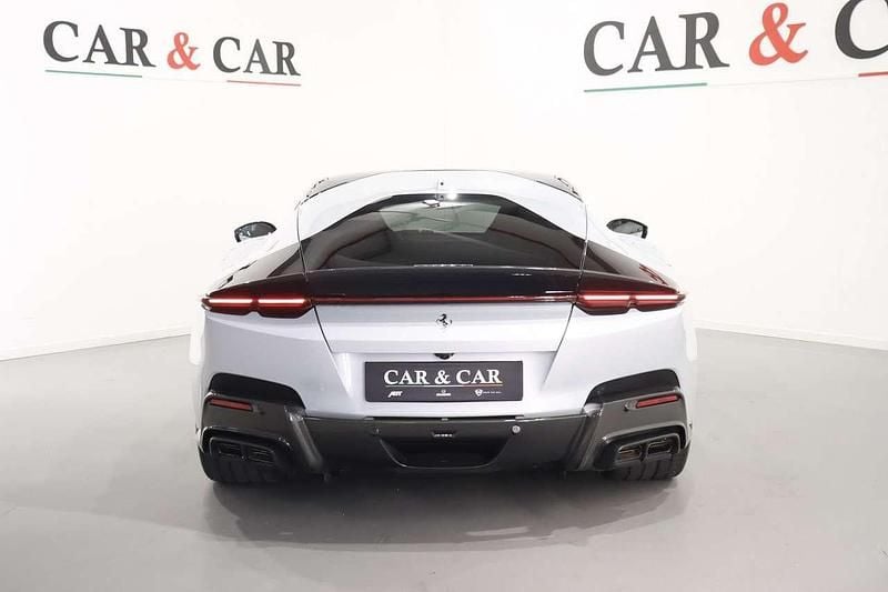 Nuova Ferrari 12 Cilindri 825 CV (606 kW) 2025 Bianco Coupé