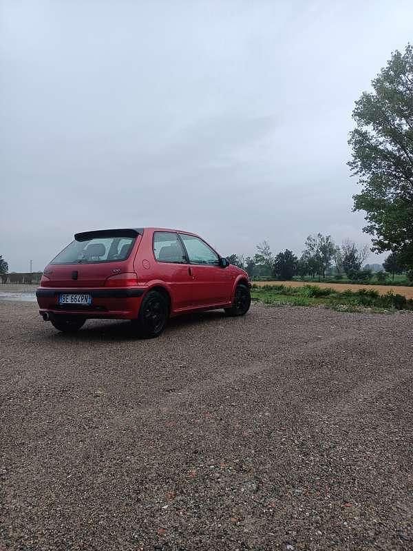 Usata Peugeot 106 Sport 75 CV (55 kW) 1999 Rosso Utilitaria