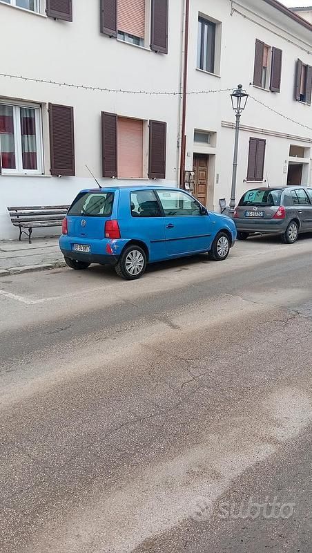 Usata VW Lupo 50 CV (36 kW) 1999 Blu Utilitaria