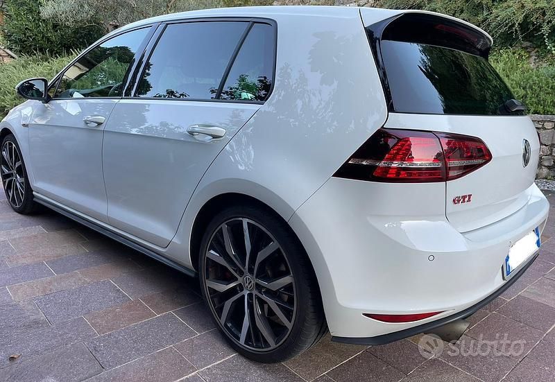 Usata VW Golf VII GTI 230 CV (169 kW) 2016 Bianco Utilitaria