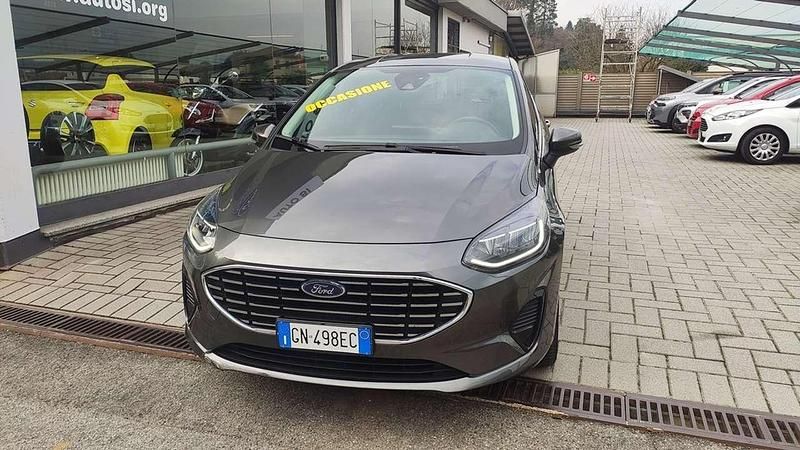 Usata Ford Fiesta Titanium 75 CV (55 kW) 2023 Grigio Utilitaria